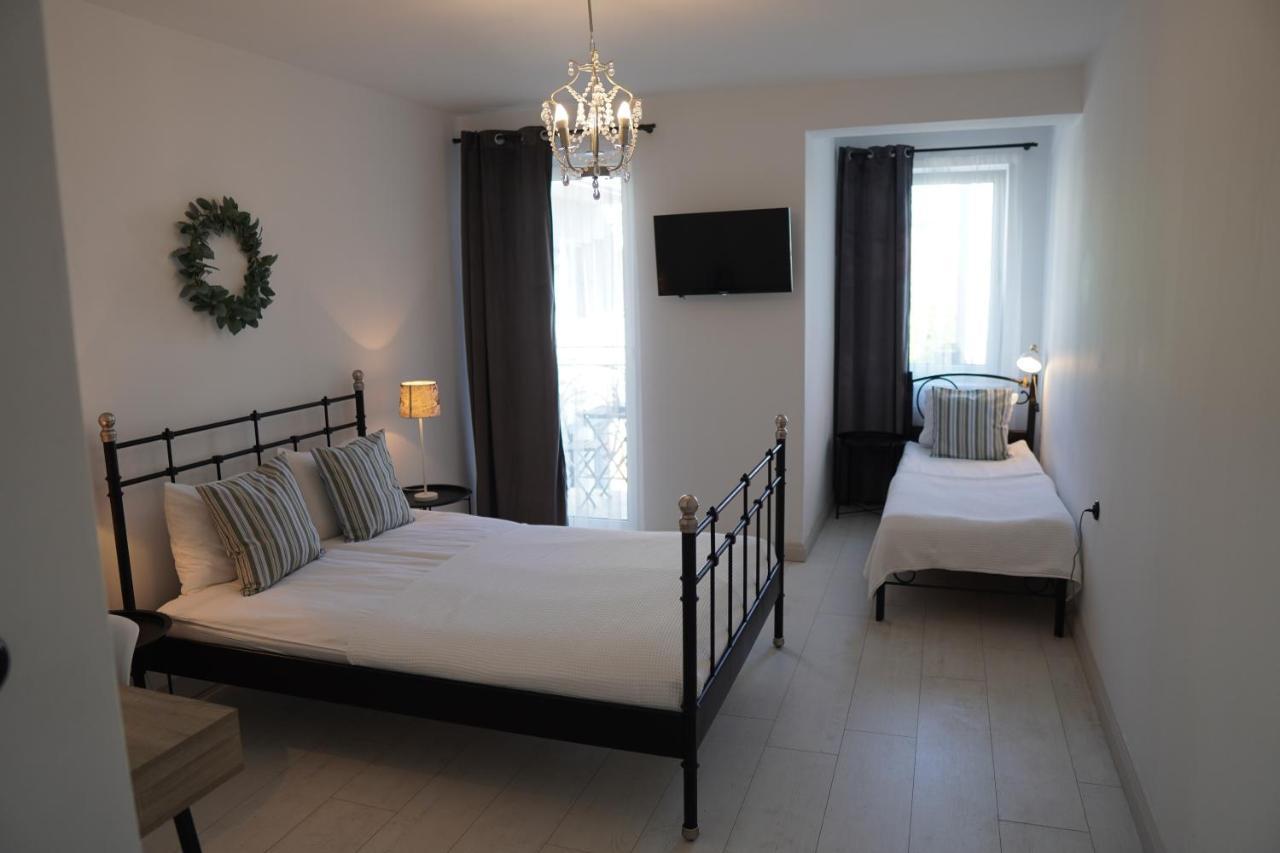 Pod Roza Bed & Breakfast Leba Exterior photo